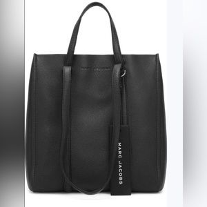 Marc Jacobs black pebble-leather tote “The tag 27”